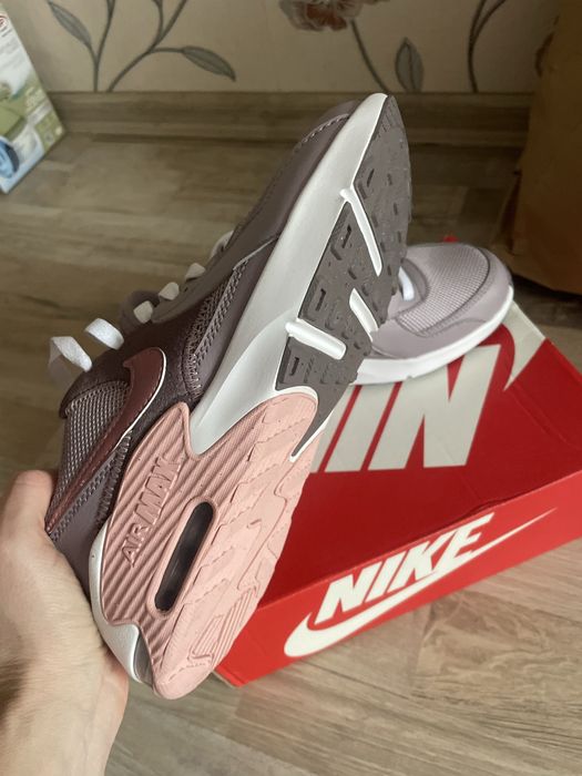 Нови Nike Air Max