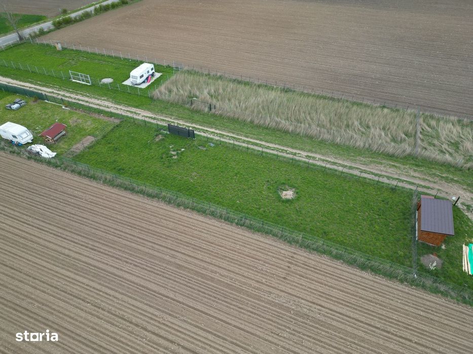 Teren intravilan 710 M²  împrejmuit com. Reci Covasna