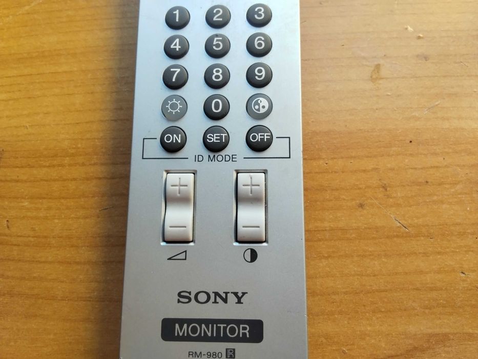 оригинално дистанционно управление за монитори на Сони -перфектено
