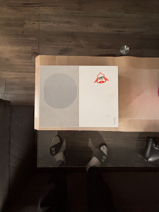 X-box one s cu o maneta