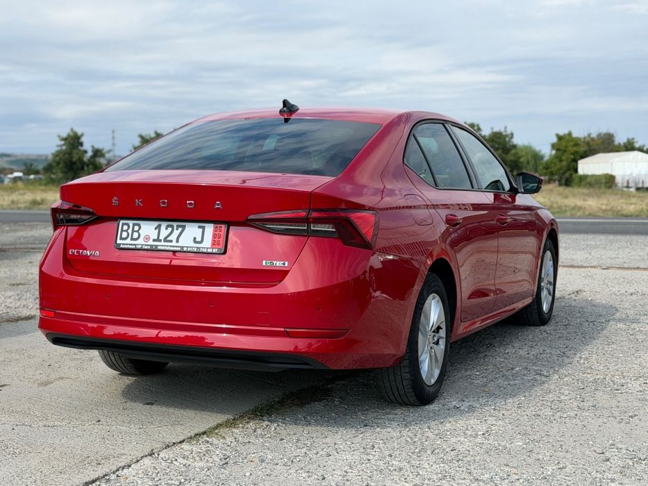 Vand Skoda Octavia 1.5 benzina si CNG