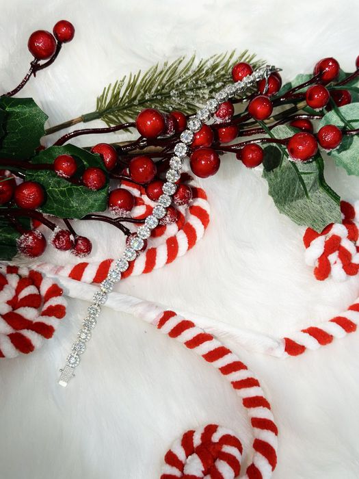 Bratara din argint cu pietre