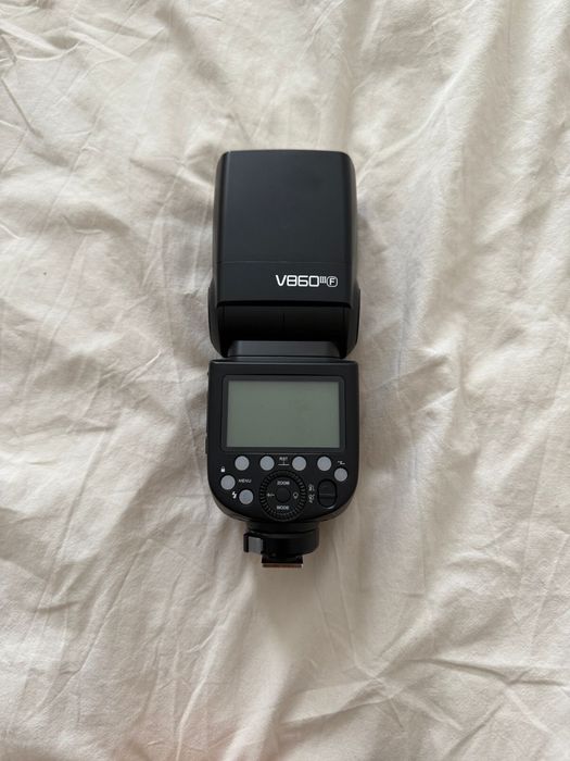 Продаю.  Вспышку