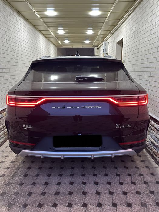 BYD Song Plus FLAGSHIP Sotiladi