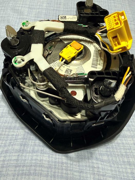 Волан R и еърбег/airbag за VW/Фолксваген-оригинални,чисто нови