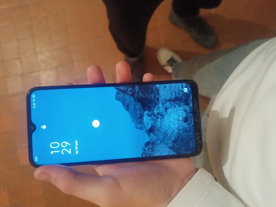 Продам телефон...