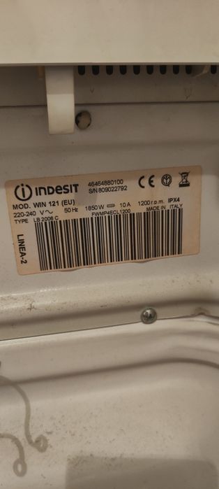 Mașina de spălat Indesit?