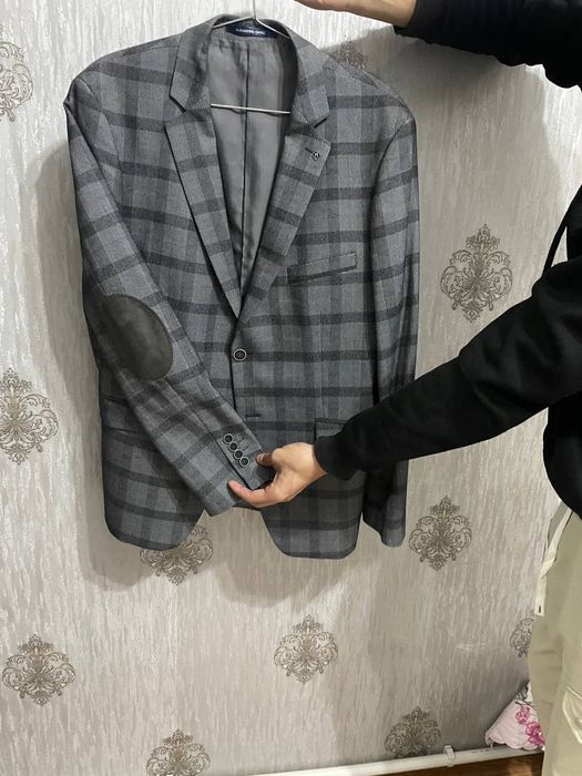 Пиджак для мужчин идеального качества