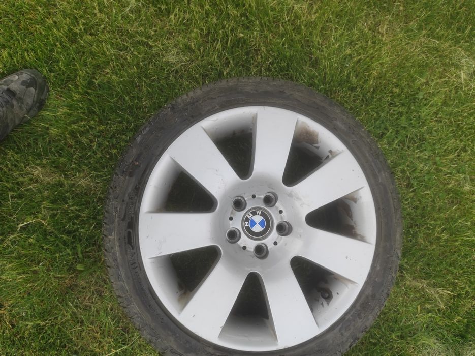 Продавам летни гуми с джанти 18-ки BMW/БМВ