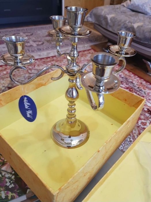 Подсвечники, канделябры