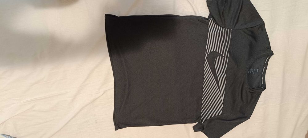 Nike men's dry-fit Tshirt