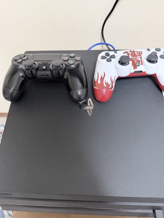 Playstation 4 PS4 Pro 1тр c 3 играми