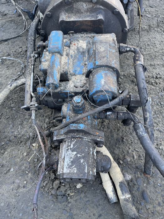 Motor V M. În 4 pistiane