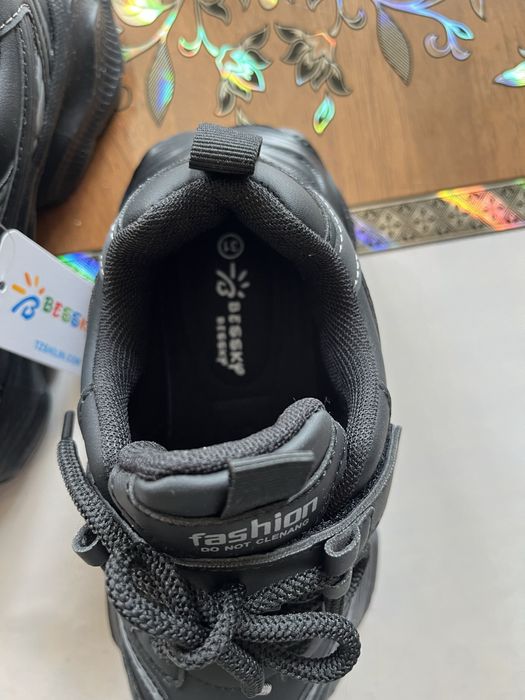 Детские кроссовки не дорого!