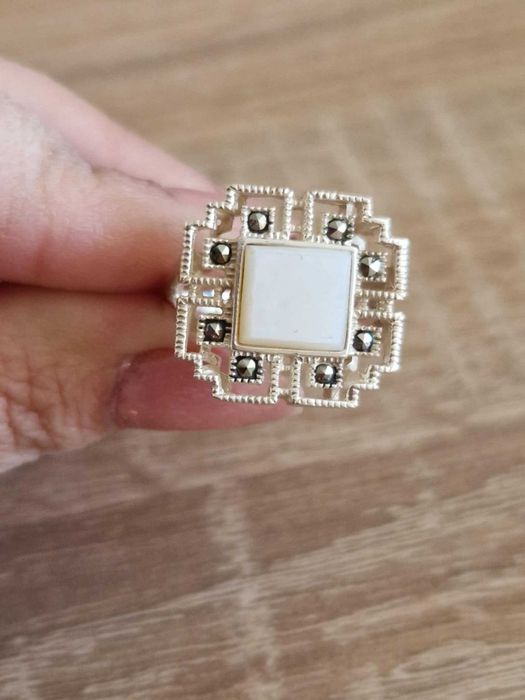 AG49,inel argint 925,nou/marcat, masiv, marcasite si sidef, superb