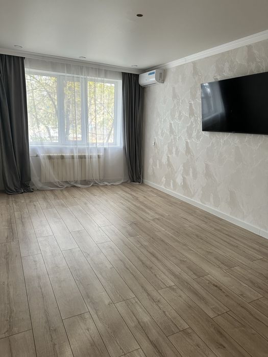 Продам квартиру 3-х комнат