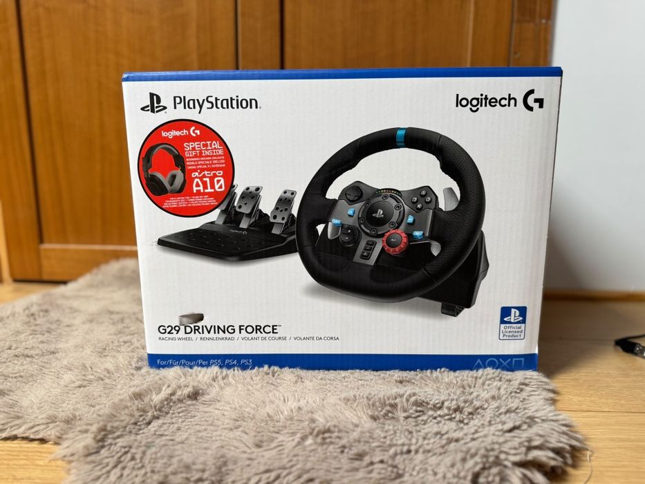 Vând Logitech G29 Driving Force, cu pedalierul original cu 3 pedale + schimbător Logitech Driving Force