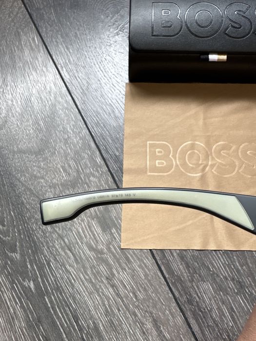 Очила Hugo Boss….