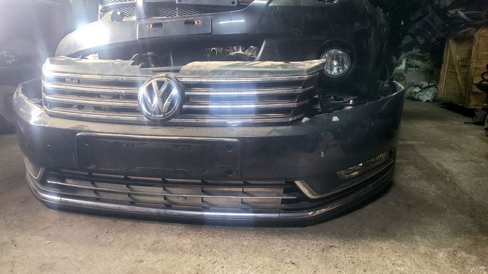 Передний бампер Volkswagen Passat B7