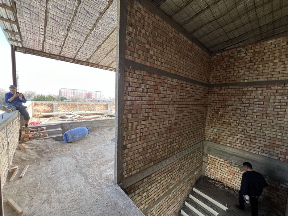 Продам своё незавершенное коммерческое помещееие