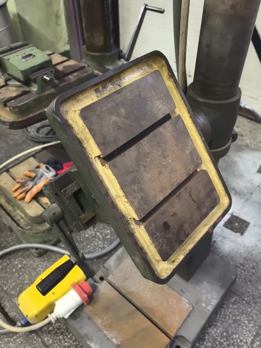 Колонна бормашина италианска