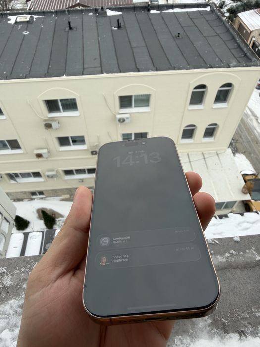 Iphone 16 pro Desert