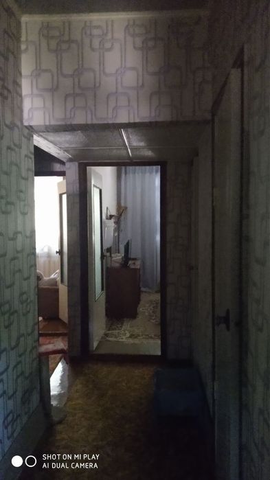 Продам свою 4 ком. 1 эт. Сергели 1. Торец.