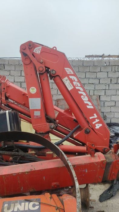 Manipulyator ustanovka Ferrari 4 tonna 300 lik