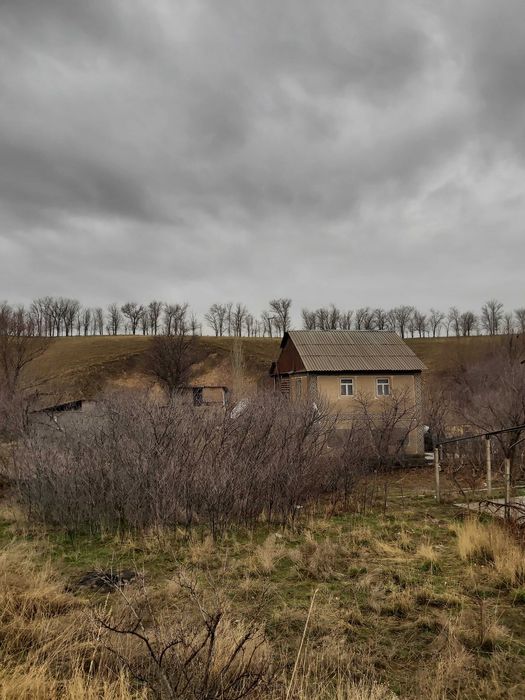 Продается дом-дача с хоз.постройками рядом речка