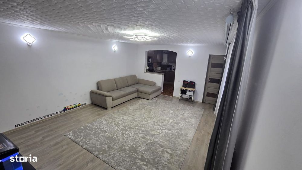 Casă P+1 de vânzare în Pantelimon 4 Camere 2 băi + Anexă Separata