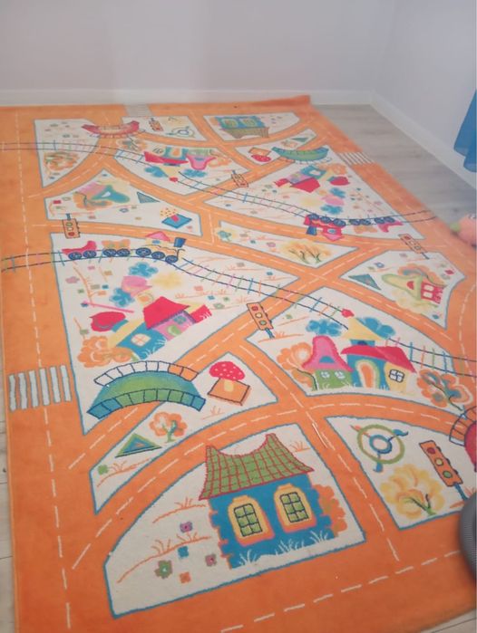 Килем  калын балалардын болмесине