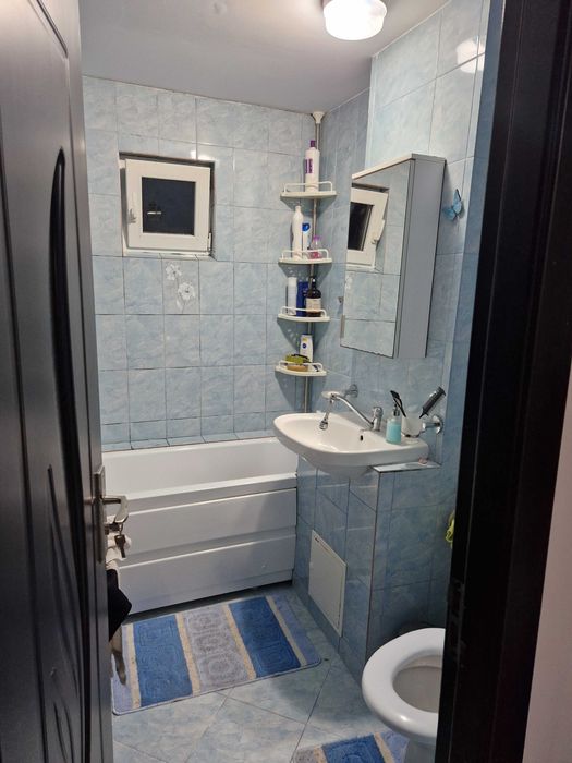 Apartament Ultracentral, 4 camere,2 băi, 2 balcoane,Acoperiș.