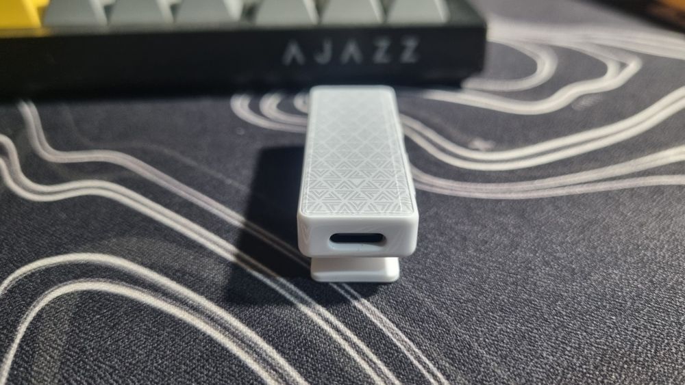 Продаю цап FIIO BTR11