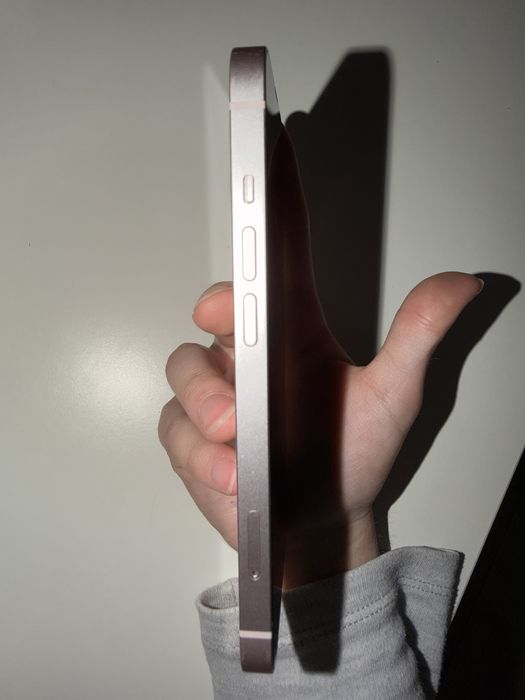 Продается Iphone 13