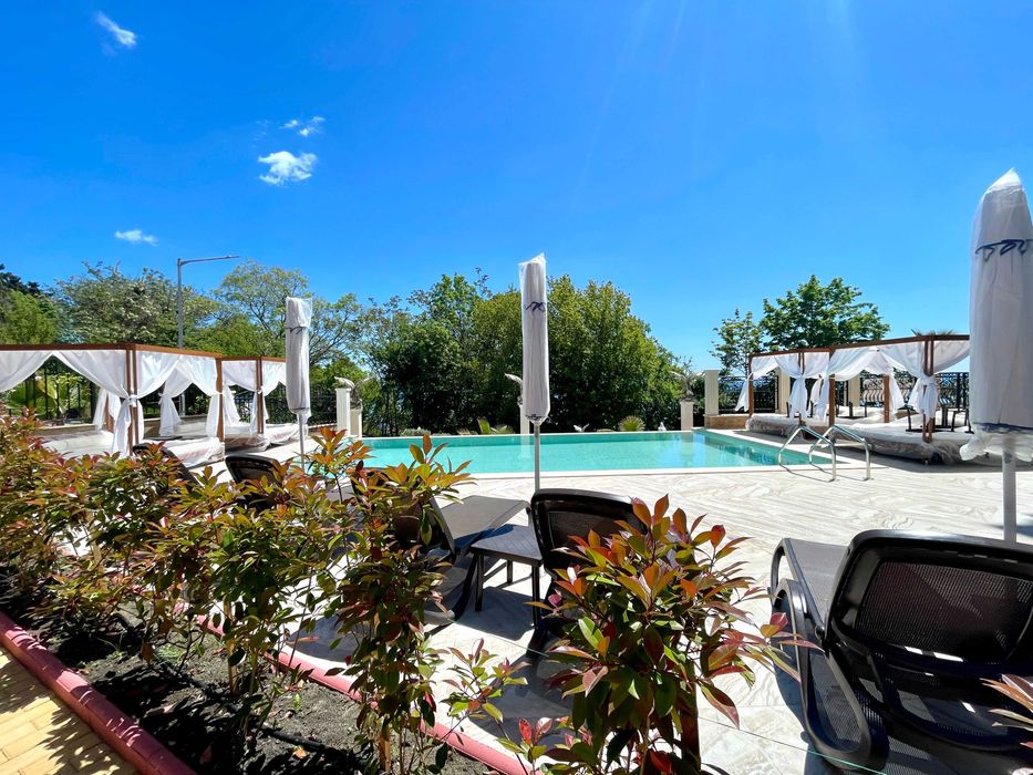 Продава се Тристаен апартамент в Несебър - 120 кв.м за 3075 €/кв.м - Снимка #12