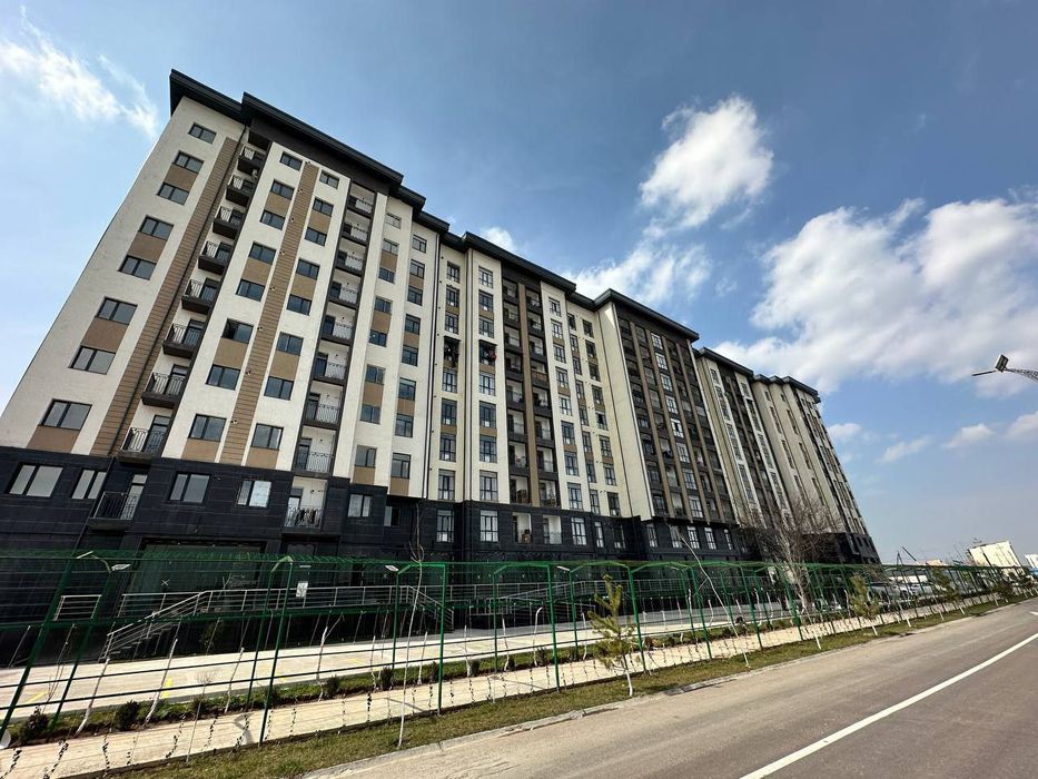 3 xonali Kadastr xujjatiga ega tayyor ta'mirlangan xonadonlar ERECT qu