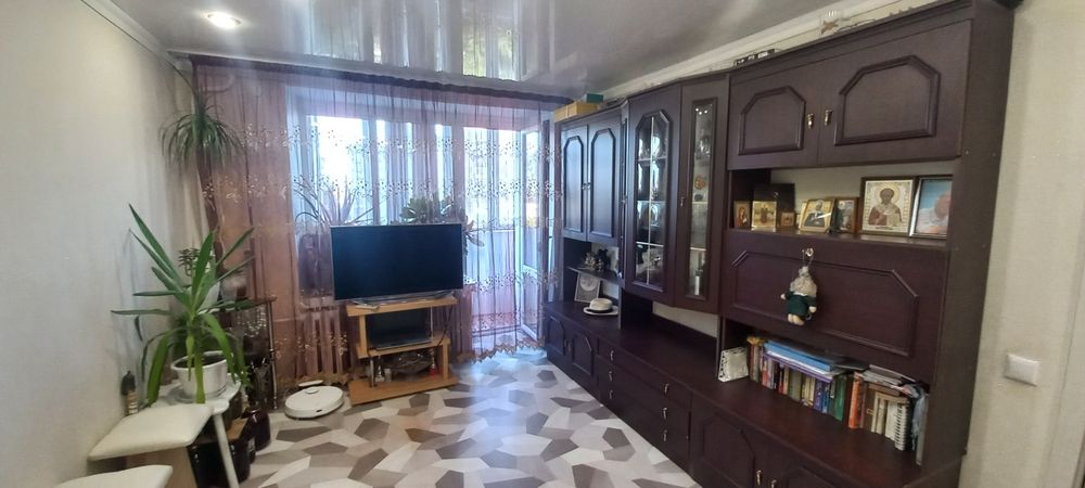 Продается  2 комнатная квартира