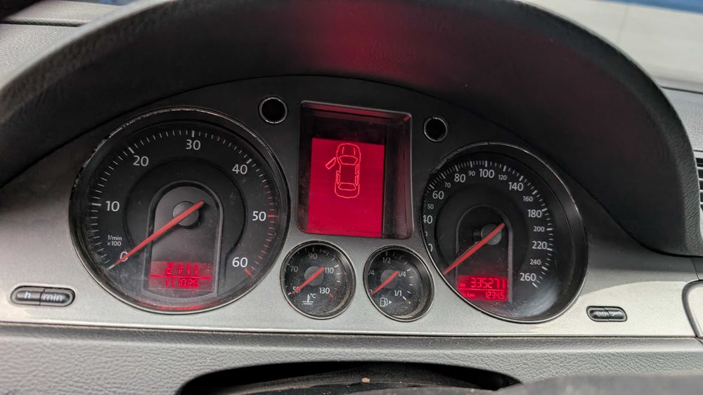 VOLKSWAGEN Passat 2009 — imagine 4
