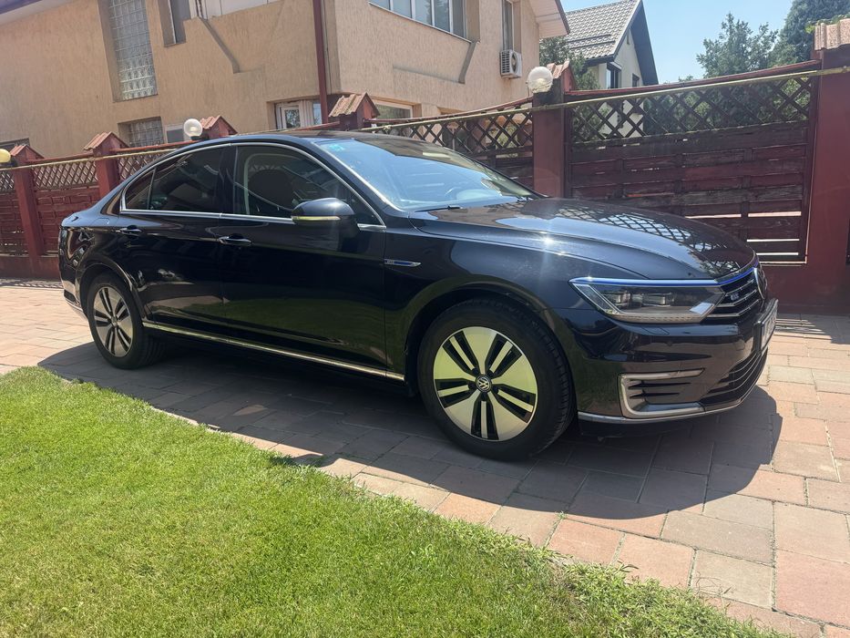 VOLKSWAGEN Passat 2018 — imagine 1