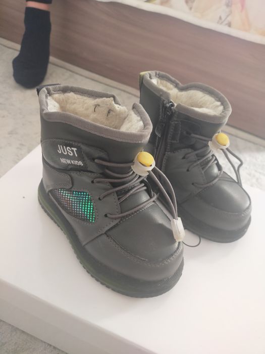 Детская зимняя обувь б/у