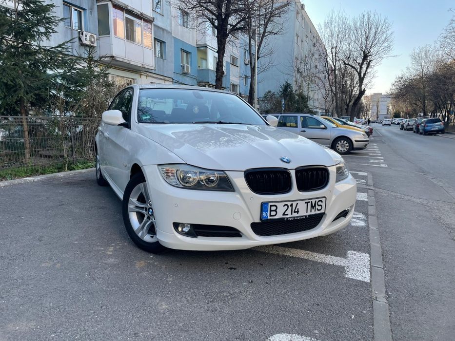 BMW e90 320i /Carplay / Camera