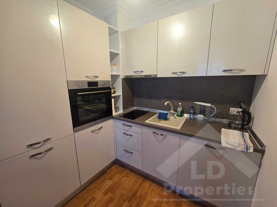 Продава се Двустаен апартамент в к.к. Св.Св. Константин и Елена - 74 кв.м за 1261 €/кв.м - Снимка #4