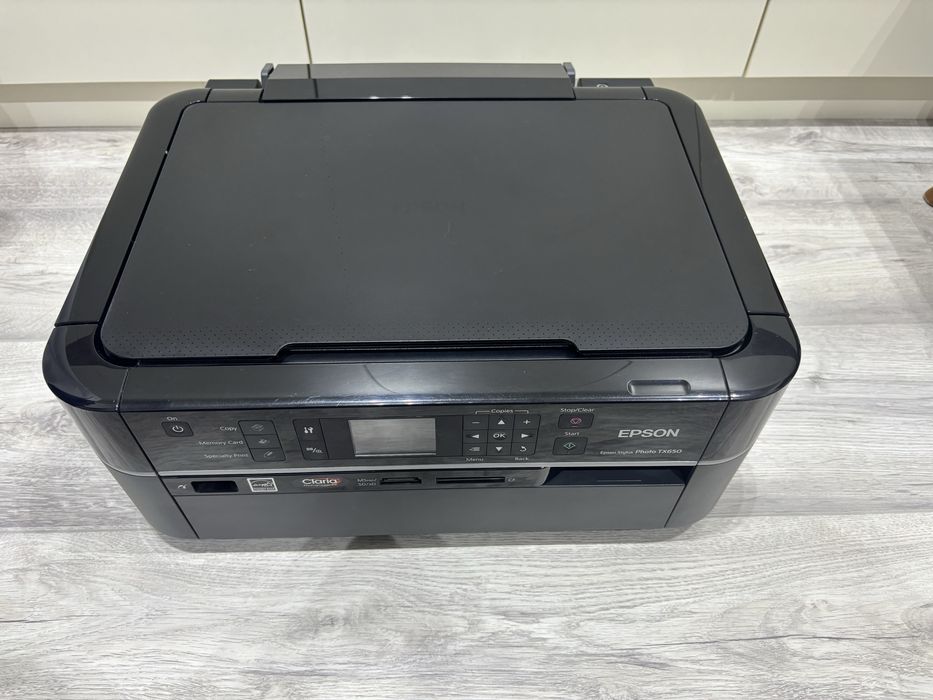 Продается б/у МФУ Epson Stylus Photo TX650