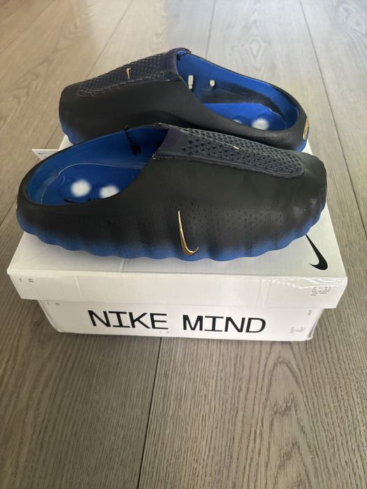 Nike mind slides
