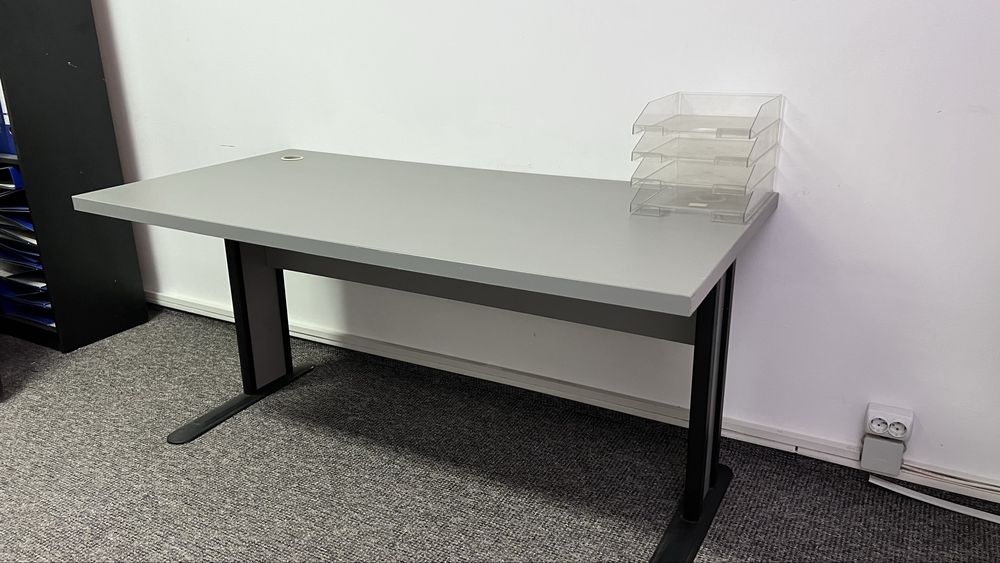 Birou office, Rollbox si dulap cu rafturi