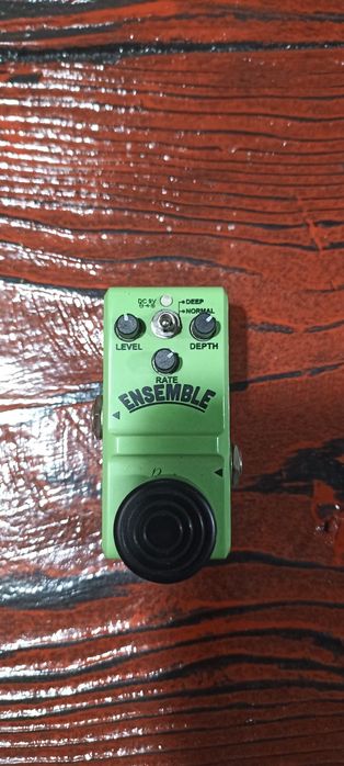 Педали эффектов на бас гитару