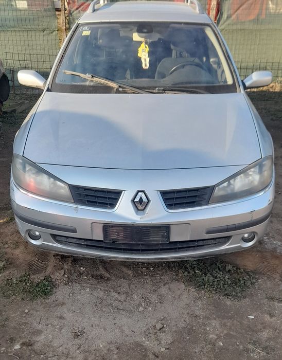 Dezmembrez Renault laguna 2 facelift 1.6 benzina