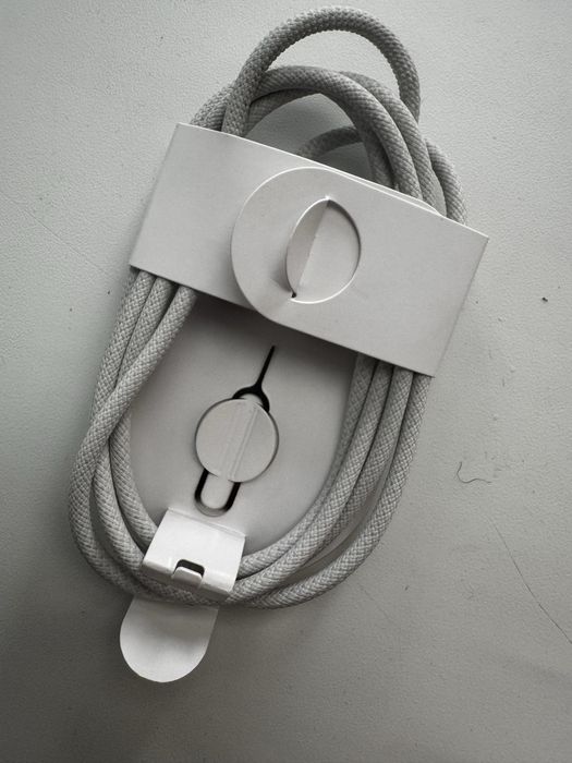 Продам чехол на айфон 15 про макс