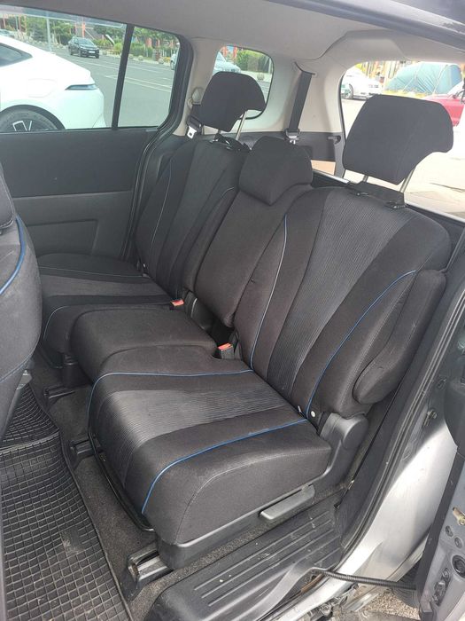 Vând Mazda 5 - 2011, 7 locuri