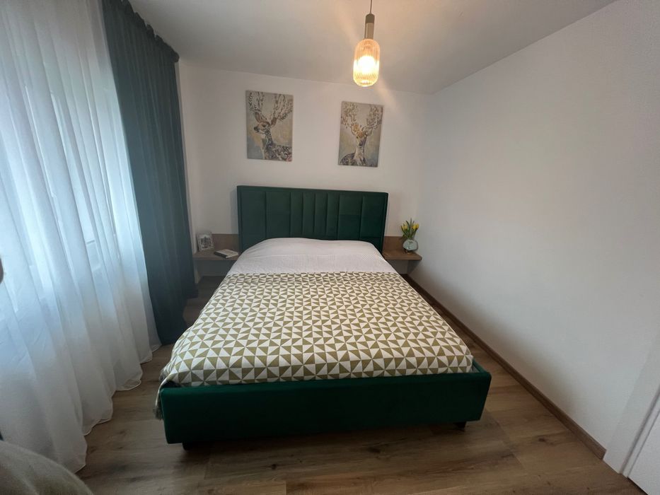 Apartament 2 camere transformat in 3, mobilat, utilat. Craiovita